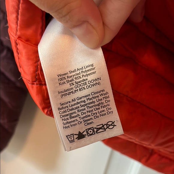 Eddie Bauer First Ascent Goose Down Full Zip Closure Jacket - Size Medium Tall - Picture 3 of 16